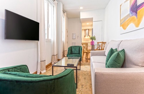 San Bartolome Apartment | Modern apartment in city center. Recaredo VIII