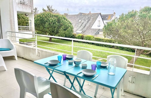 Etel Apartment | Modern apartment in Étel, near beach, 2 rooms with private parking