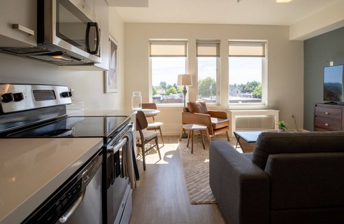 Beaverton Apartment | Modern Apartment in Prime Location (ID4744)