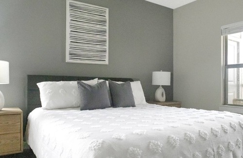 Gonzales Apartment | Modern Apartment in Prime Location (ID3766X51)