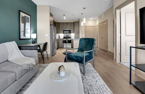 La Porte Apartment | Modern Apartment in Prime Location (ID4336X27)