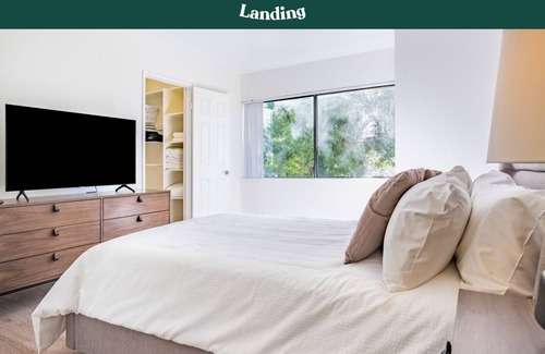 South Redlands Apartment | Modern Apartment in Prime Location (ID7963X57)