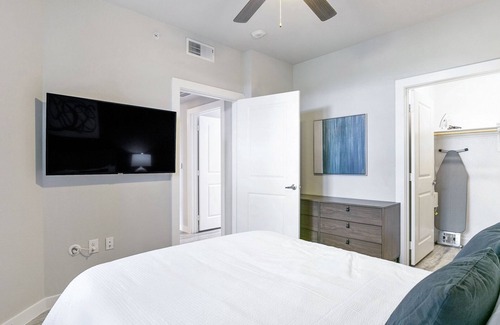 Los Indios Apartment | Modern Apartment in Prime Location (ID3561X40)