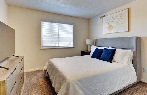 South Ogden Apartment | Modern Apartment in Prime Location (ID7595X39)