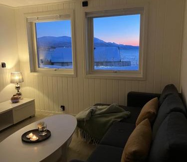 Tromso Apartment | Modern Apartment in Scenic Kvaløya Amazing view