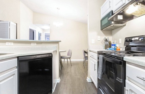 Fort Wayne Apartment | Modern Apartment in Prime Location (ID9478X23)