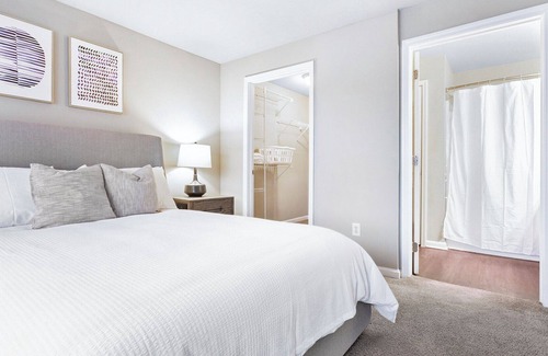 Fort Wayne Apartment | Modern Apartment in Prime Location (ID9478X23)