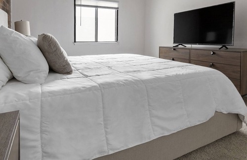 Rocky Hill Apartment | Modern Apartment in Prime Location (ID7508X96)