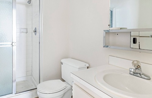 Rocky Hill Apartment | Modern Apartment in Prime Location (ID1167X633)