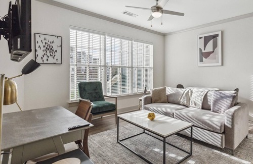 Short Pump Apartment | Modern Apartment in Prime Location (ID4420X29)