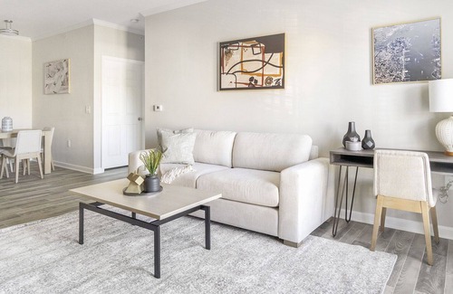 Wake Forest Apartment | Modern Apartment in Prime Location (ID8109X75)