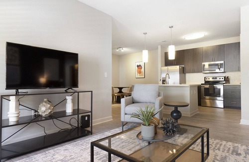 Wake Forest Apartment | Modern Apartment in Prime Location (ID9765X45)