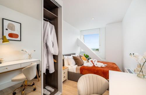 Wembley Park Apartment | Modern Apartment in Wembley Park with Cinema, Gym & Games room