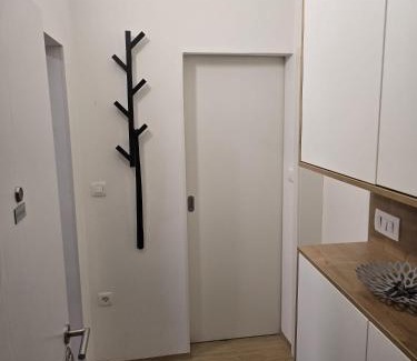 Jesenice Apartment | Modern Apartment Javornik