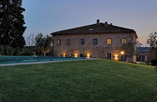 Castelfalfi Apartment | Modern apartment located on the 1st floor in a masterfully restored "Casale"