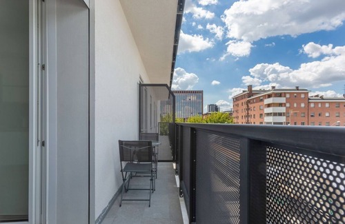 Bolognina Apartment | Modern apartment located on the second floor of a building, equipped with a lift (to access it you have to climb 6 steps)45 sqm apartment, with bedroom and bathroom. The whole house is equipped with an internet connection.Essential services such as super
