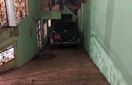 Yaounde Apartment | Modern apartment Maetur Nkomo Yaoundé, surveillance camera, chic neighborhood