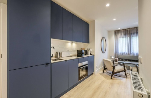 Puerta del Angel Apartment | Modern apartment near the Royal Palace 11