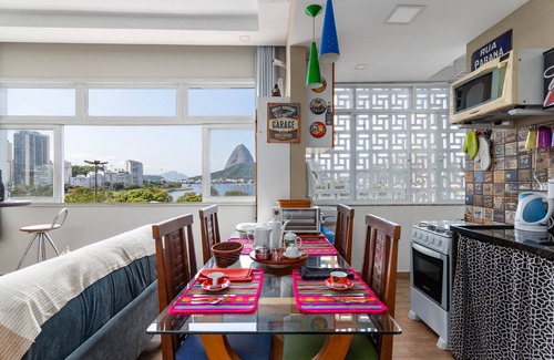 Zona Sul Apartment | MODERN APARTMENT ON THE BEACH OF BOTAFOGO