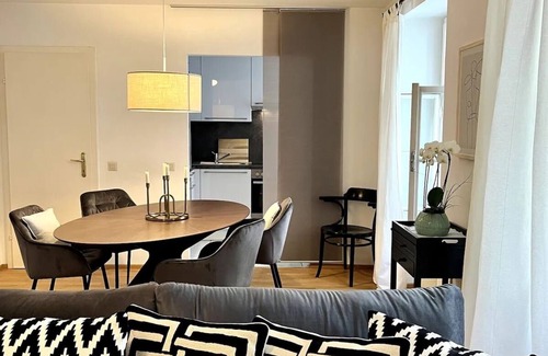 Wieden Apartment | Modern apartment on the Naschmarkt, just a few minutes from the opera and yet quiet