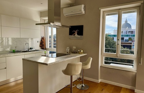 EUR Apartment | Modern apartment with luxury finishes in Eur