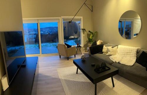 Trondheim Apartment | Modern apartment with stunning view over city