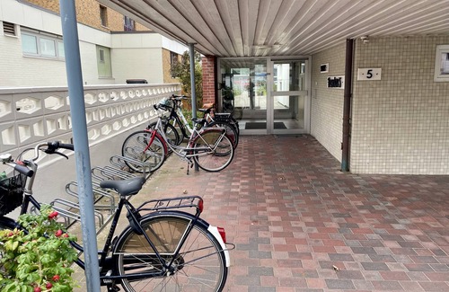 Westerland Apartment | Modern app. with sea view, west-facing balcony, WLAN. Pets allowed.