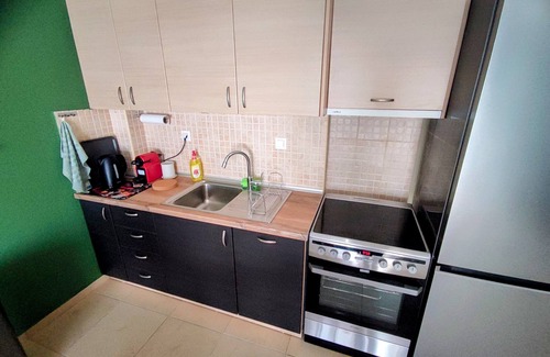 Thessaloniki Apartment | Modern Apt 1 + Parking (Pay), 100m from Metro