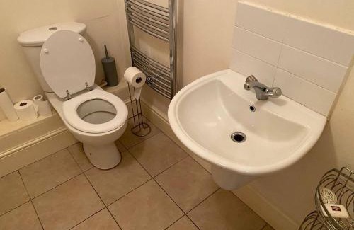 Sandyford Apartment | Modern Apt 3 Bedrooms near Dundrum