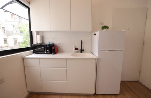 Neve Tzedek Apartment | Modern apt in central TLV, near Rothschild Blv & just a short walk to the beach.