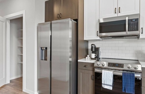 Baker Apartment | Modern Apt Near Denver Health