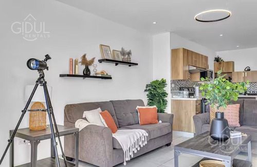 San Salvador Apartment | Modern apt with stunning city and mountain views