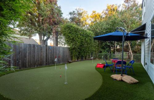 Holly House | Modern ATX Mansion 6th Street - 3 min scooter