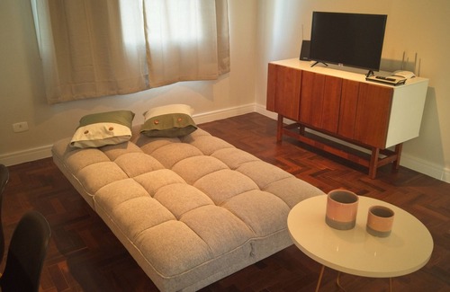 Campina do Siqueira Apartment | Modern Barigui Park apartment with garage