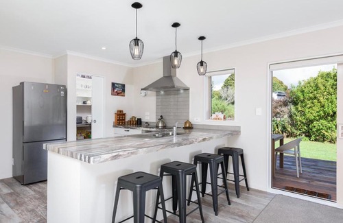 Waihi Beach House | Modern Beach Break - Waihi Beach Holiday Home