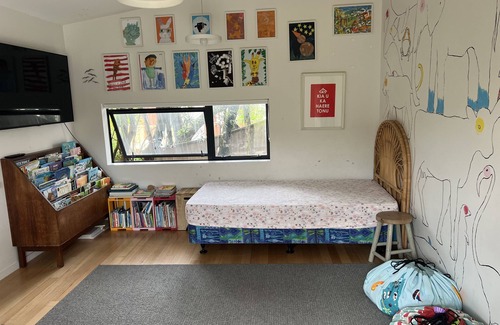 Raumati South House | Modern Beach front getaway