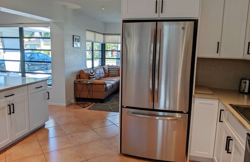 East Boca Raton House | Modern Beach House, Private Screened-in Pool, close to Beach & Restaurants