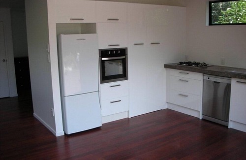 Whangarei Heads House | Modern Beach Side Bach