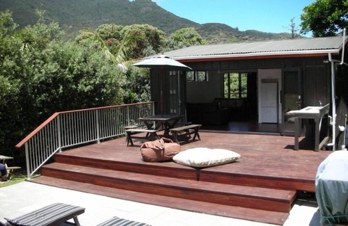 Whangarei Heads House | Modern Beach Side Bach