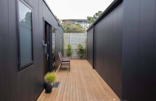 Fitzroy House | Modern Beach Tiny Homes in New Plymouth