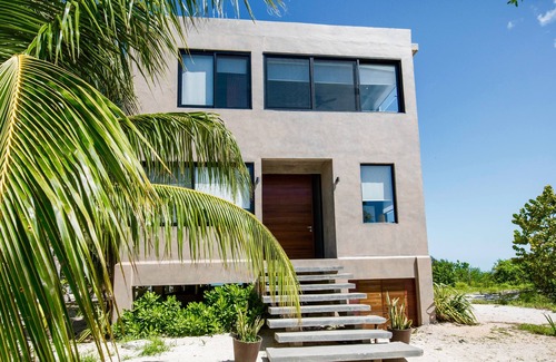 Isla Holbox House | Modern Beachfront villa