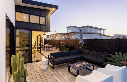 Papamoa Beach House | Modern Beachside Oasis with Private Heated Pool - Pet Friendly!