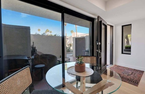 Palm Desert Condo | Modern, beautiful 2-bedroom condo in the heart of El Paseo, Palm Desert.