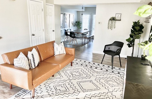 Southwest Raleigh Condo | Modern Boho 2 BR Condo in the heart of Raleigh