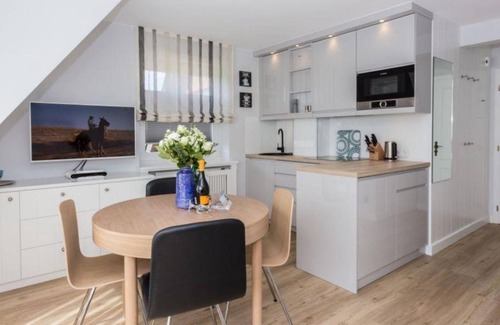 Westerland Apartment | Modern. Bright. Close to the beach. - House Norderstraße