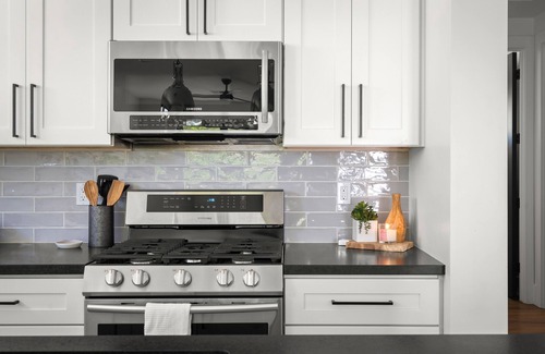 Peoria House | Modern, Bright Spacious Home ~