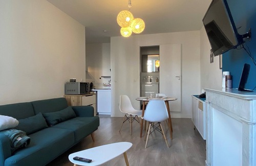 Saint-Lazare Apartment | Modern & Bright T2 Two Steps from the Old Port!