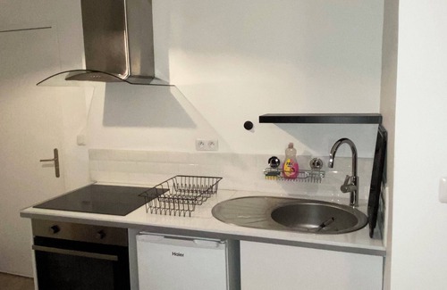 Saint-Lazare Apartment | Modern & Bright T2 Two Steps from the Old Port!