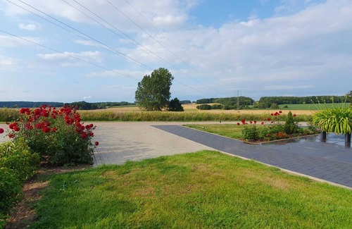 Bissendorf Apartment | Modern, bright vacation apartment with terrace, sauna & alpacas - pure relaxation!