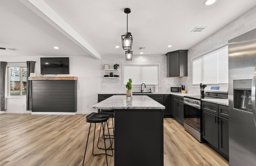 Lewiston House | Modern Bungalow. Close to St. Joseph's hospital and Lewis Clark State College